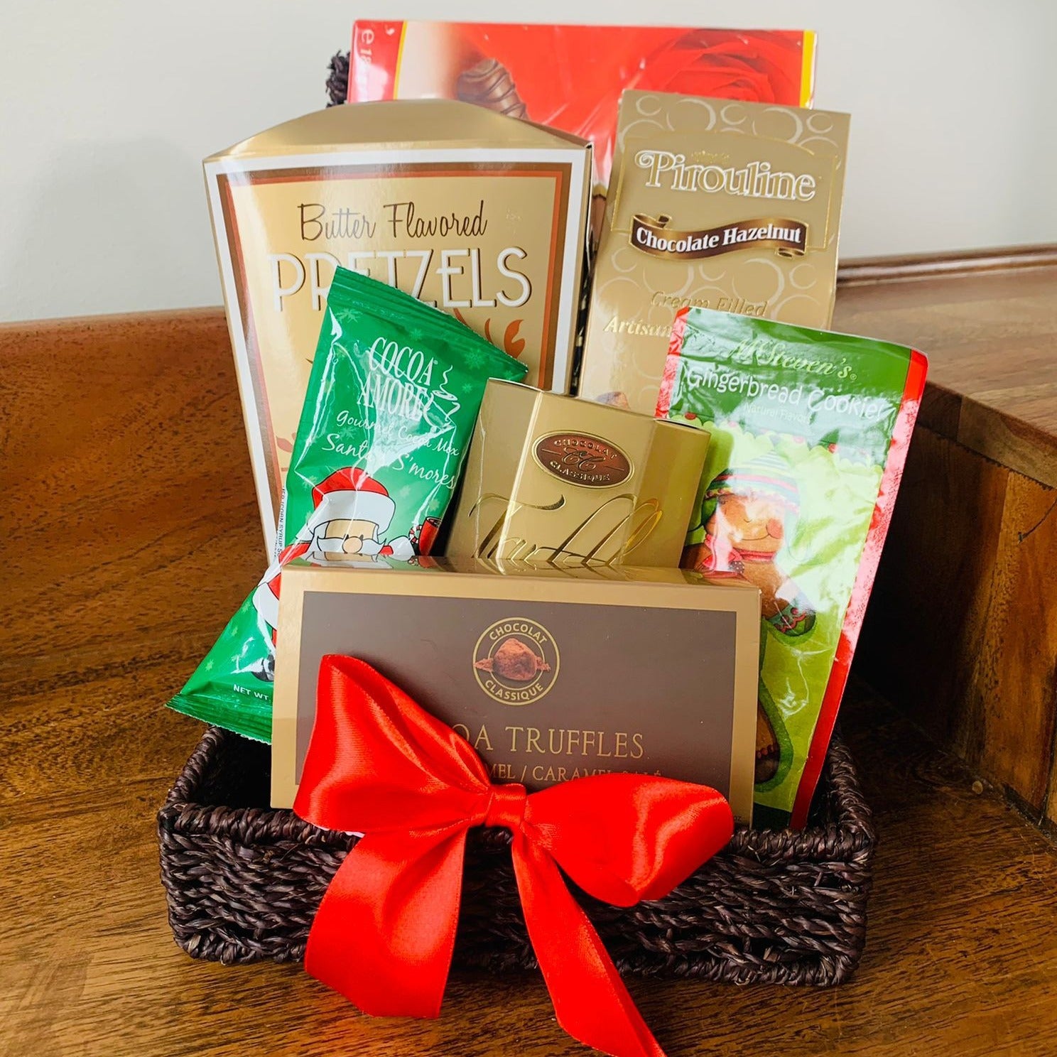 Ribbonitup - Holiday Basket - Jute Box